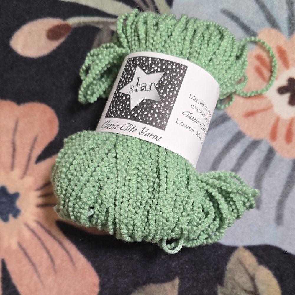 🔸️5/$25🔸️Classic Elite Yarn - Green